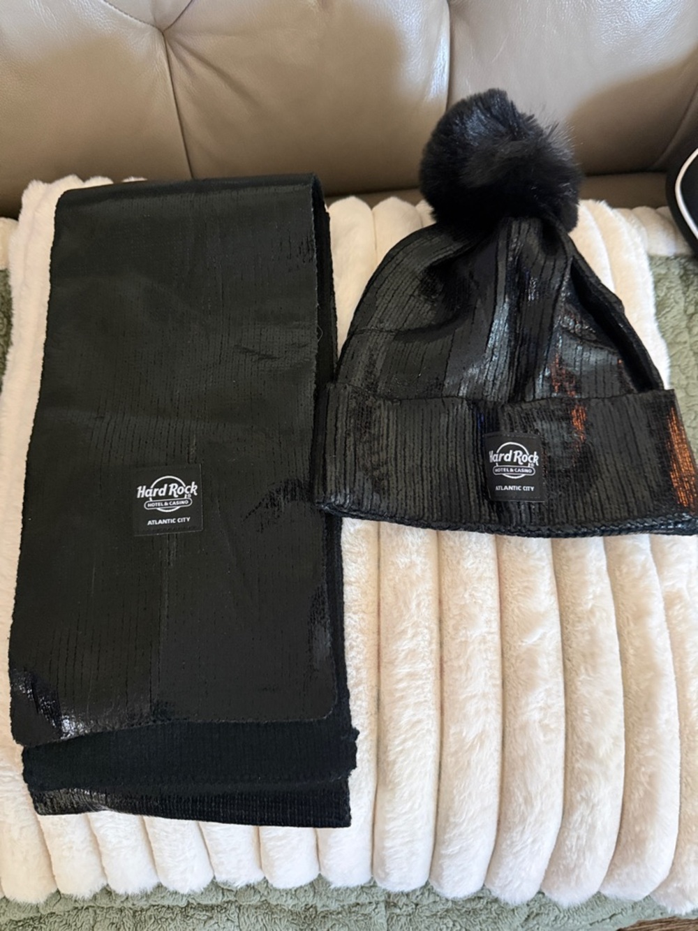 Hard Rock Cafe Squence Black Knit Pom Beanie and Scarf Set